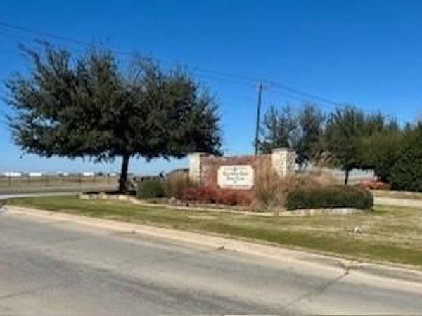 1213 Southern Oaks Court, Fort Worth, TX 76028