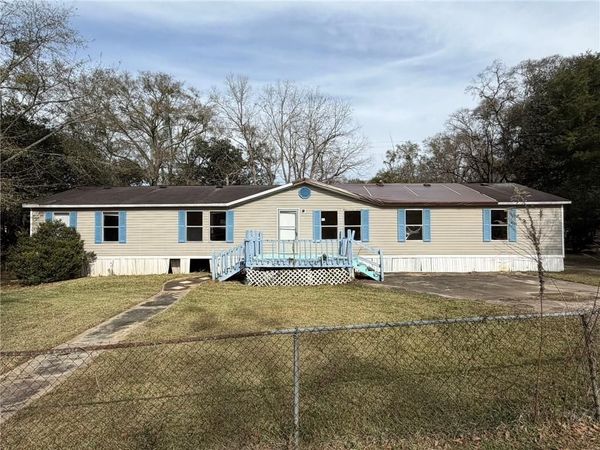 7431 Old Military Road, Mobile, AL 36582