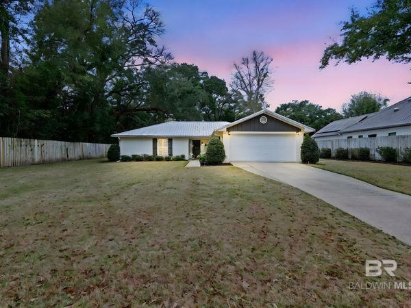 518 Dyson Street, Fairhope, AL 36532