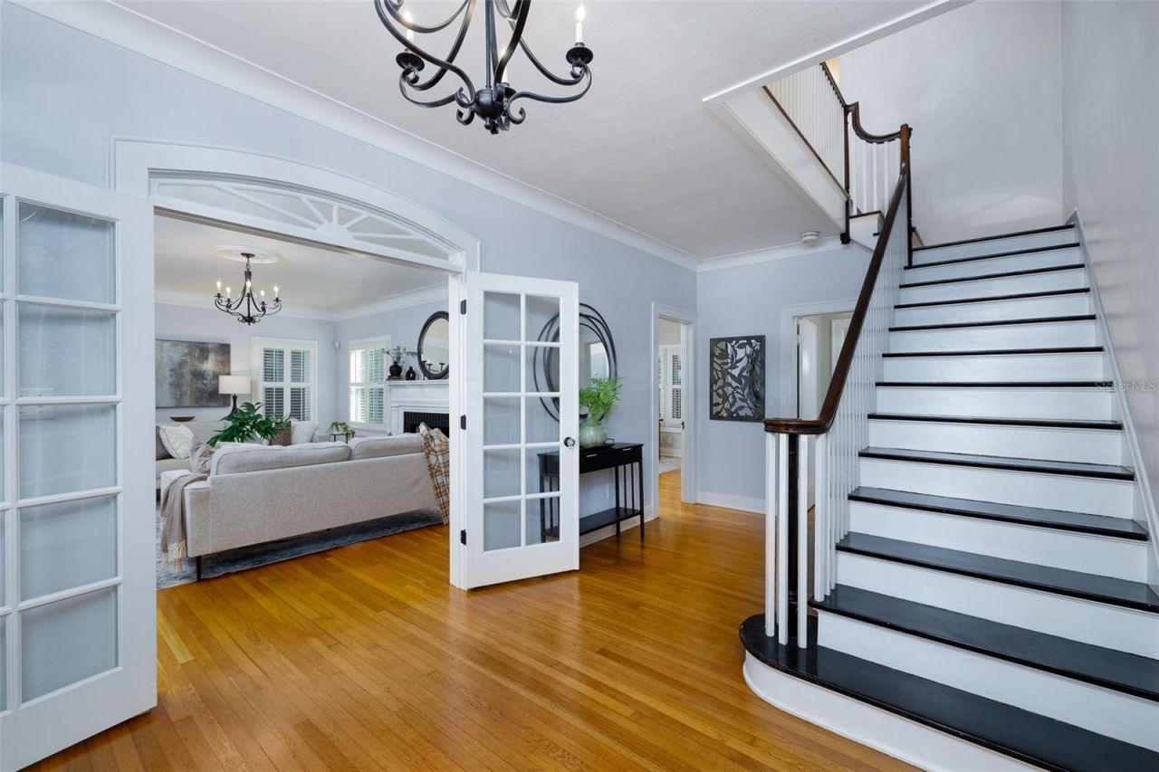 446 16th Avenue Ne, Saint Petersburg, FL 33704 Photo