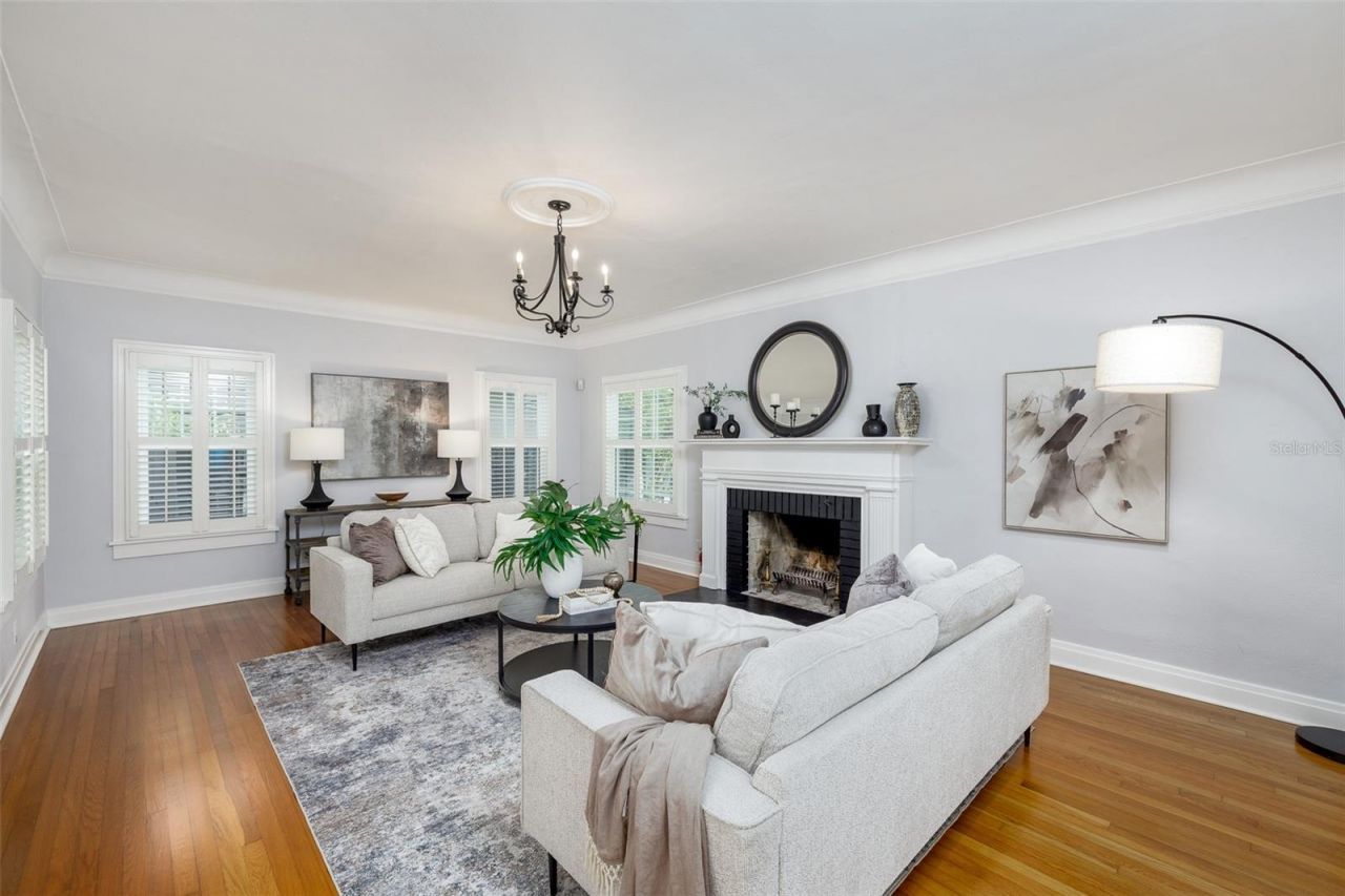 446 16th Avenue Ne, Saint Petersburg, FL 33704 Photo