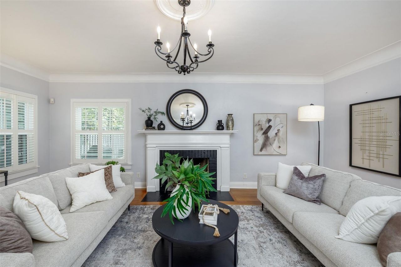 446 16th Avenue Ne, Saint Petersburg, FL 33704 Photo