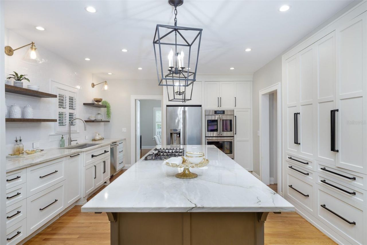 446 16th Avenue Ne, Saint Petersburg, FL 33704 Photo