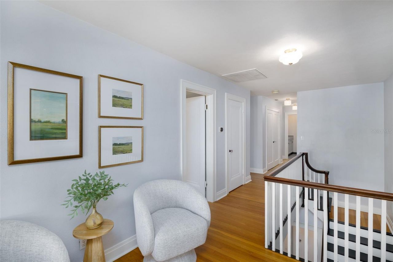 446 16th Avenue Ne, Saint Petersburg, FL 33704 Photo