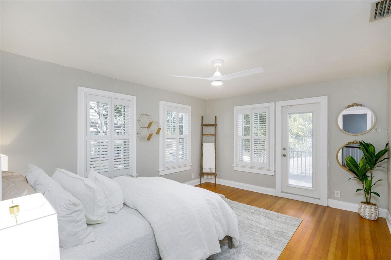 446 16th Avenue Ne, Saint Petersburg, FL 33704 Photo