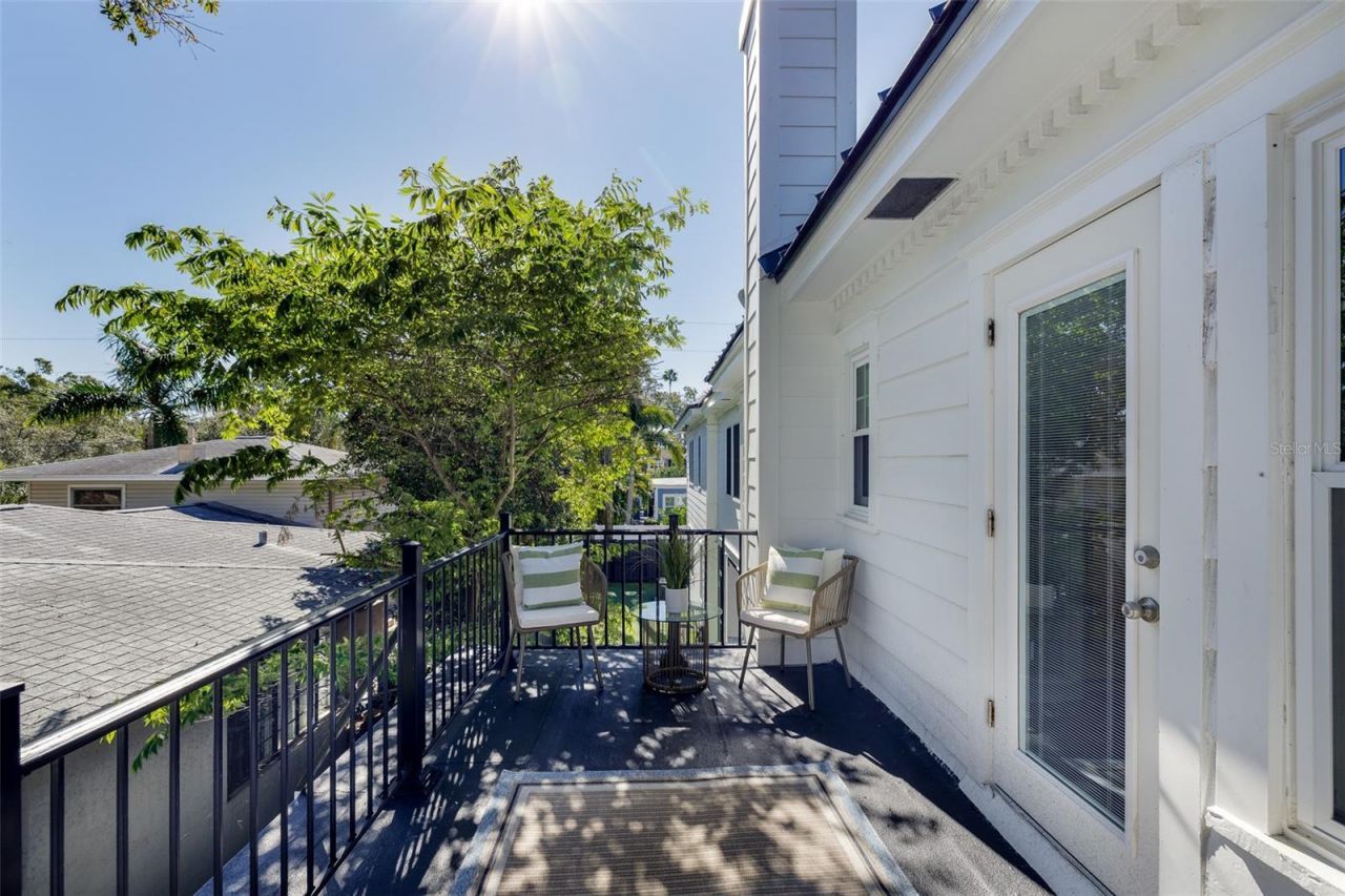 446 16th Avenue Ne, Saint Petersburg, FL 33704 Photo