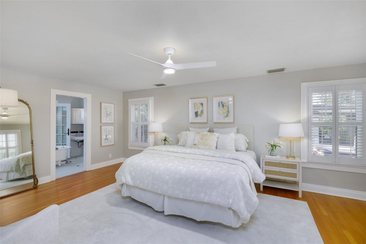 446 16th Avenue Ne, Saint Petersburg, FL 33704 Photo