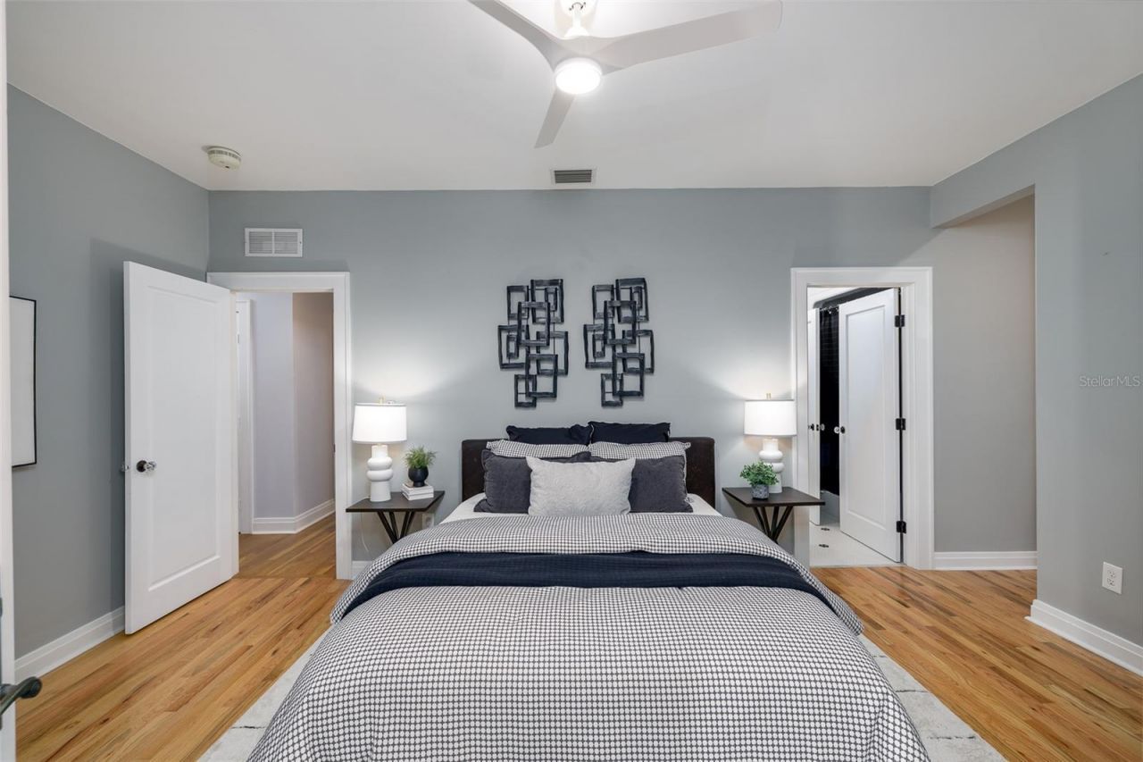 446 16th Avenue Ne, Saint Petersburg, FL 33704 Photo