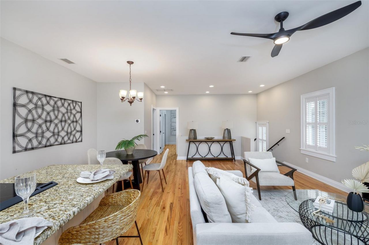 446 16th Avenue Ne, Saint Petersburg, FL 33704 Photo