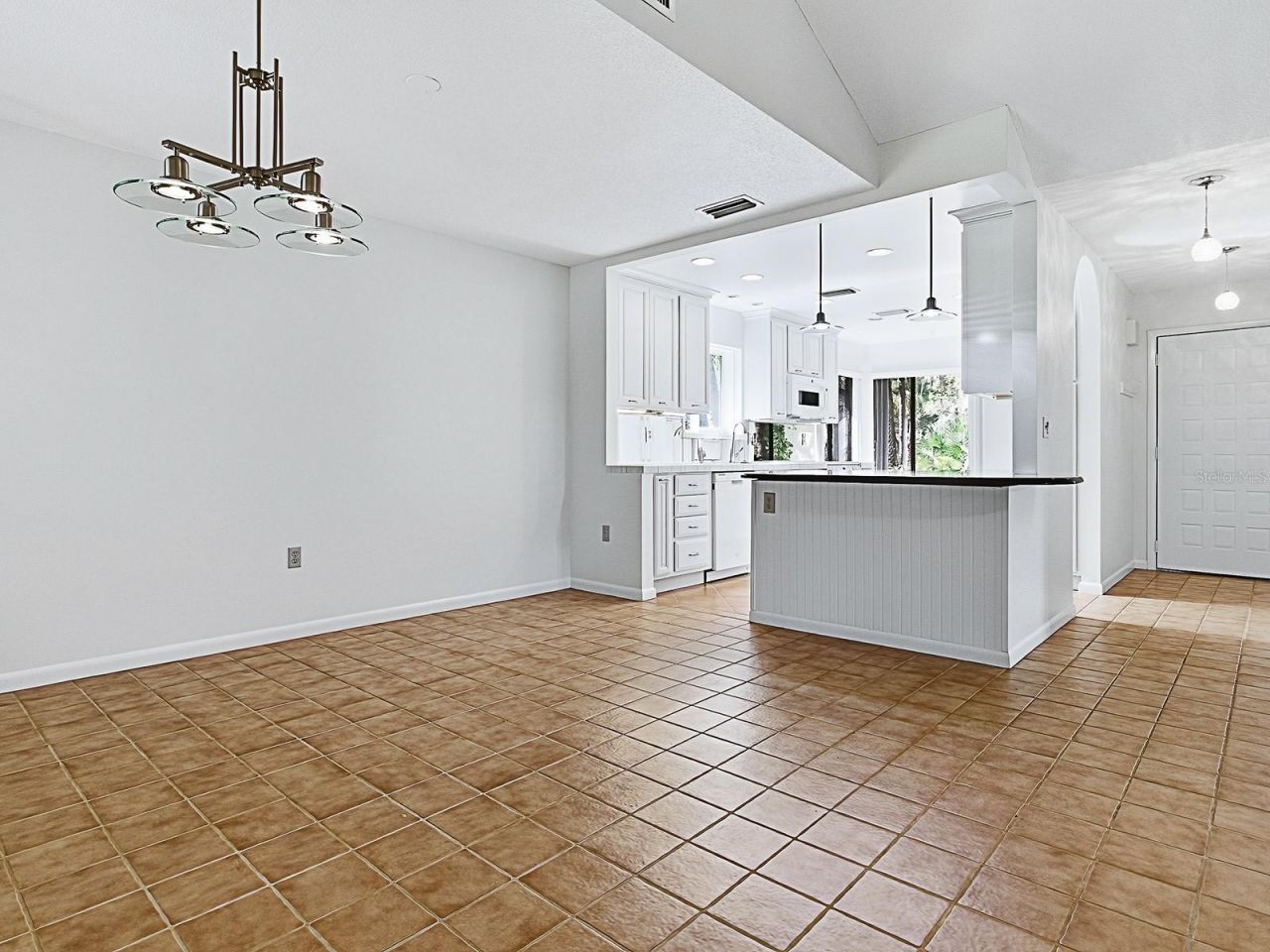 104 Waterwood Drive, Yalaha, FL 34797 Photo