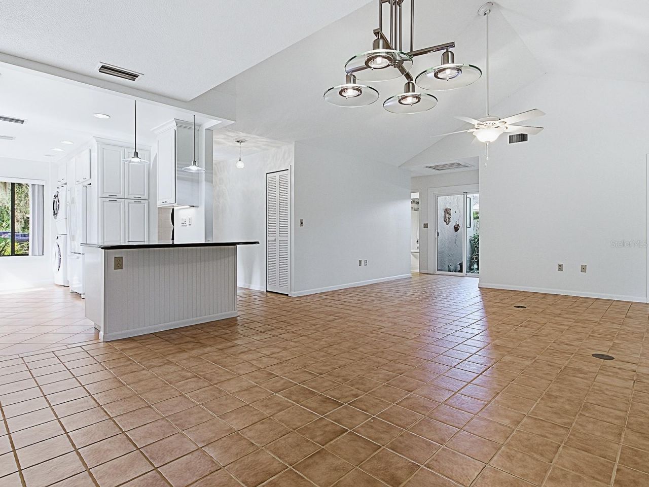 104 Waterwood Drive, Yalaha, FL 34797 Photo