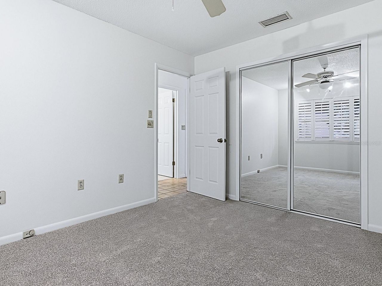 104 Waterwood Drive, Yalaha, FL 34797 Photo