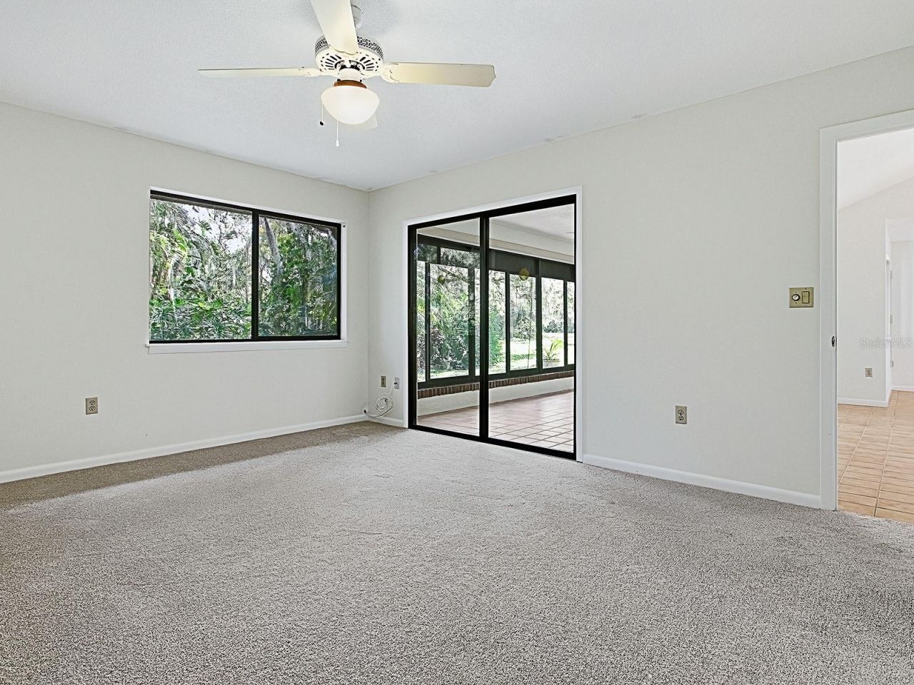 104 Waterwood Drive, Yalaha, FL 34797 Photo