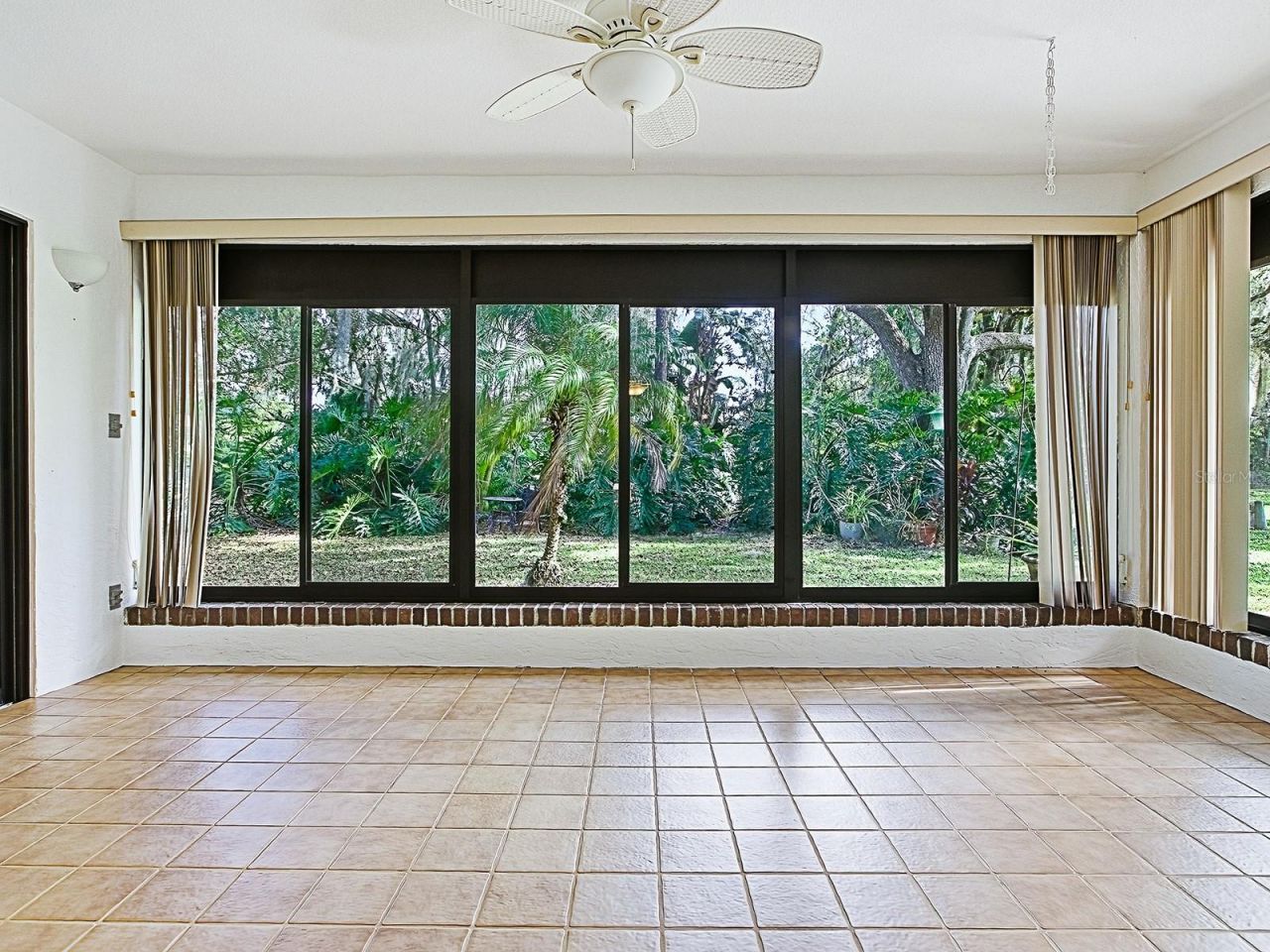 104 Waterwood Drive, Yalaha, FL 34797 Photo