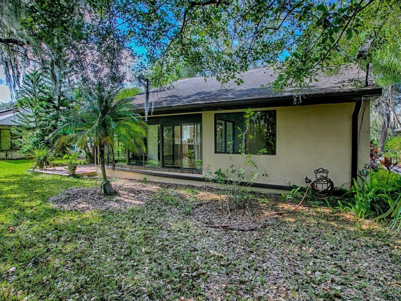 104 Waterwood Drive, Yalaha, FL 34797 Photo