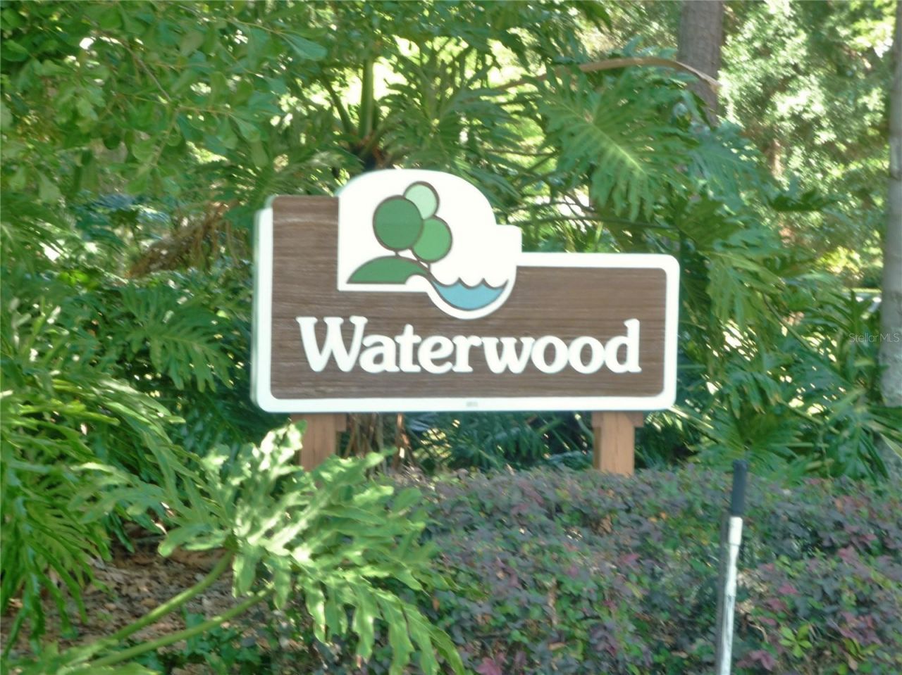 104 Waterwood Drive, Yalaha, FL 34797 Photo