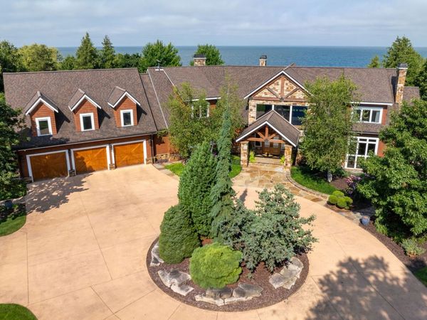 5707 Bay Shore Drive, Sturgeon Bay, WI 54235