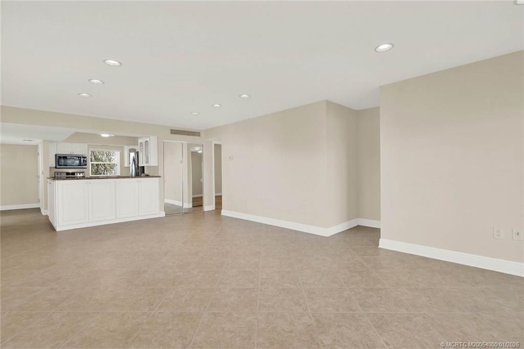 1950 SW Palm City Road, Unit 1-307, Stuart, FL 34994 Photo