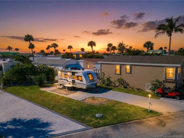 10725 S Ocean Drive, Unit 409, Jensen Beach, FL 34957