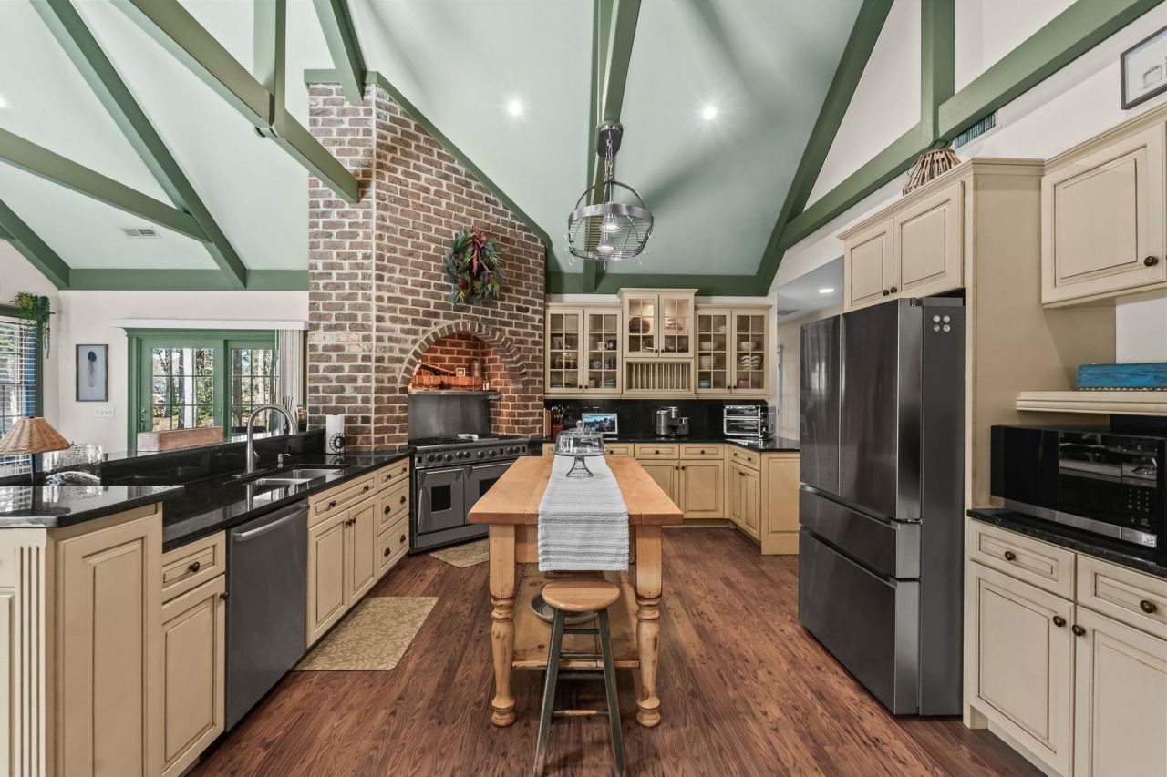 400 Foxtail Dr. Photo 16