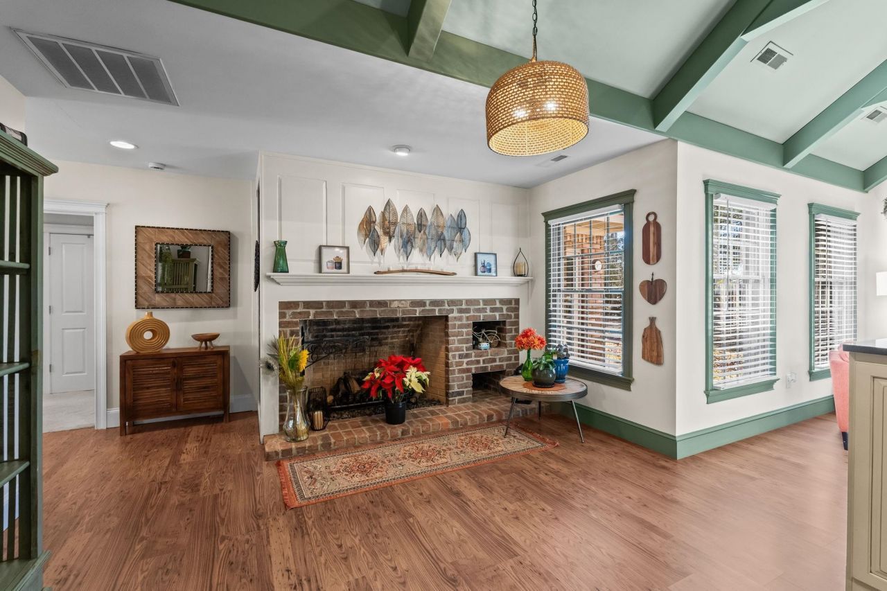 400 Foxtail Dr. Photo 22