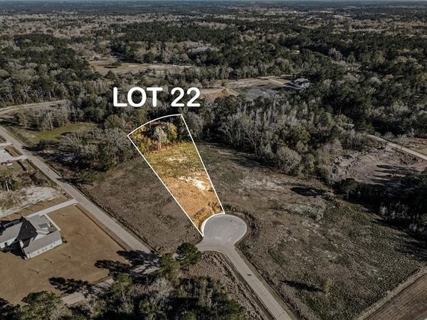 12576 GOLDENTOP Drive, Covington, LA 70433