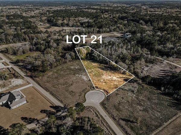 12572 GOLDENTOP Drive, Covington, LA 70433