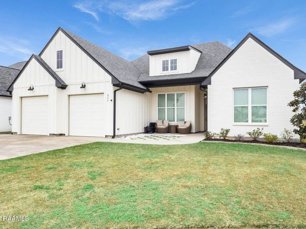 311 Buenos Aires Avenue, Youngsville, LA 70592