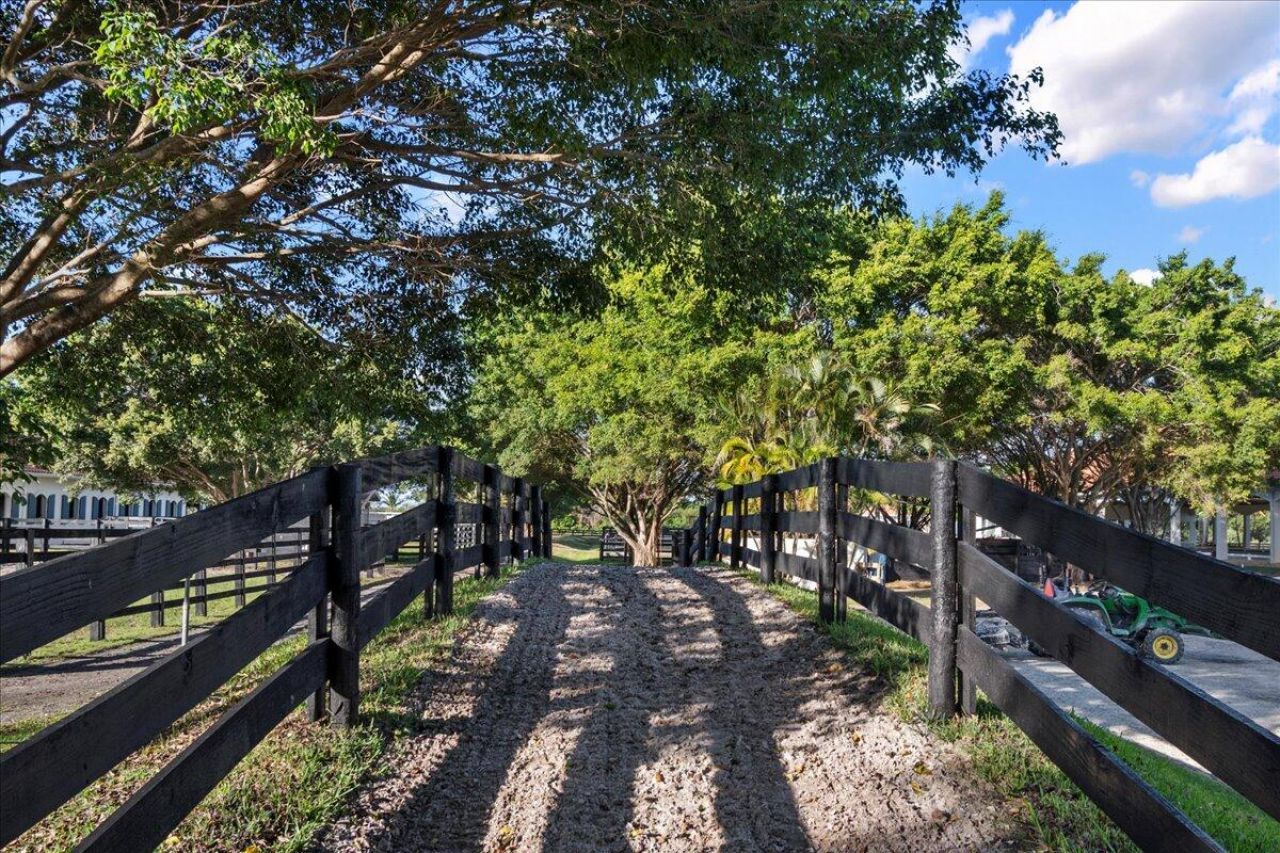 5625 140th Avenue S, Wellington, FL 33449 Photo