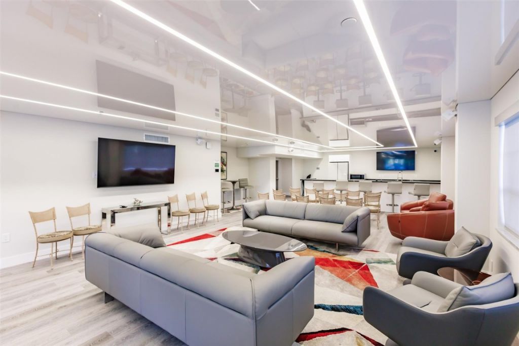 340 Sunset Drive, Unit 608, Fort Lauderdale, FL 33301 Photo