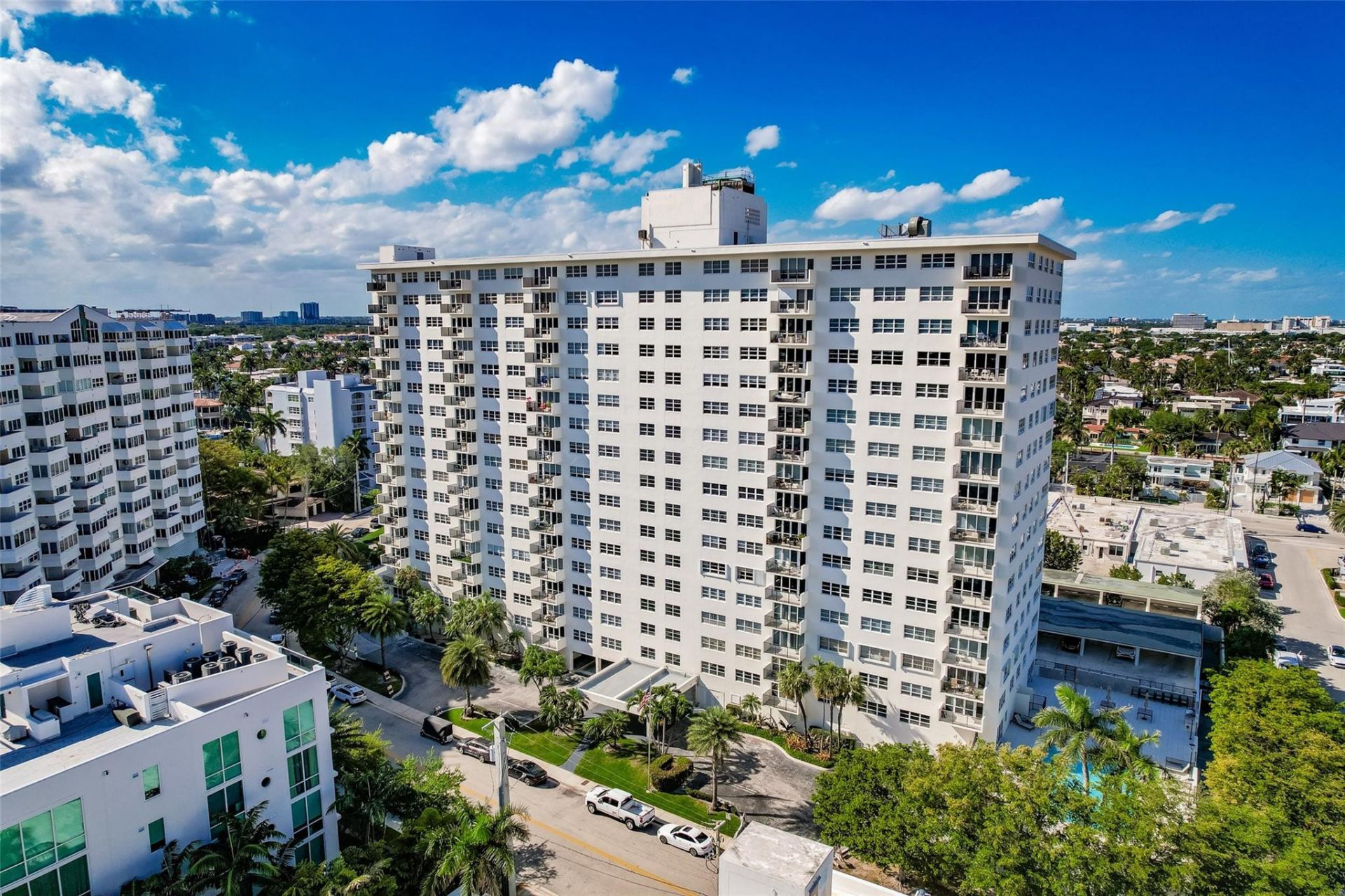340 Sunset Drive, Unit 608, Fort Lauderdale, FL 33301 Photo