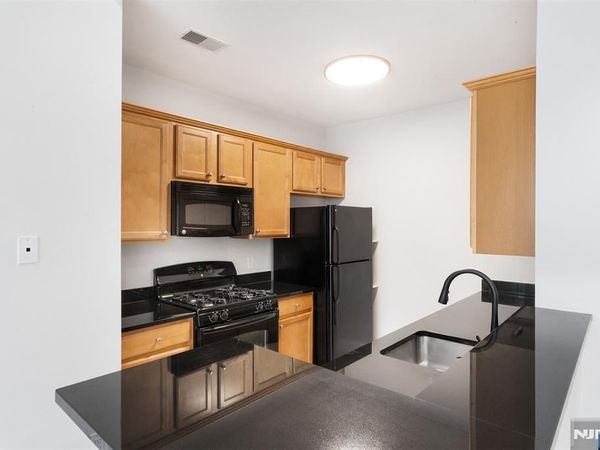 1100 Sterling Drive 710, FRANKLIN LAKES, NJ 07417