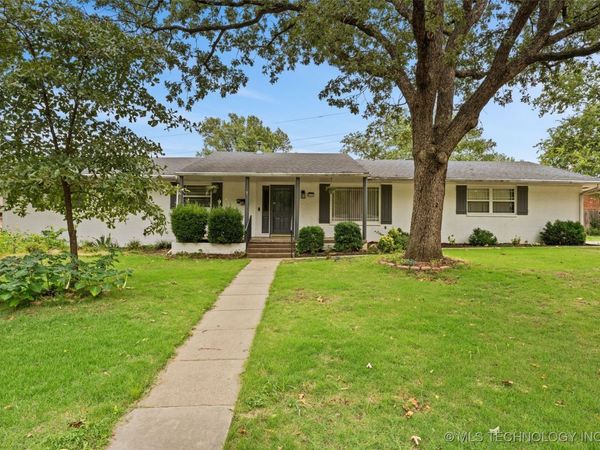 926 Sandstone Drive, Bartlesville, OK 74006