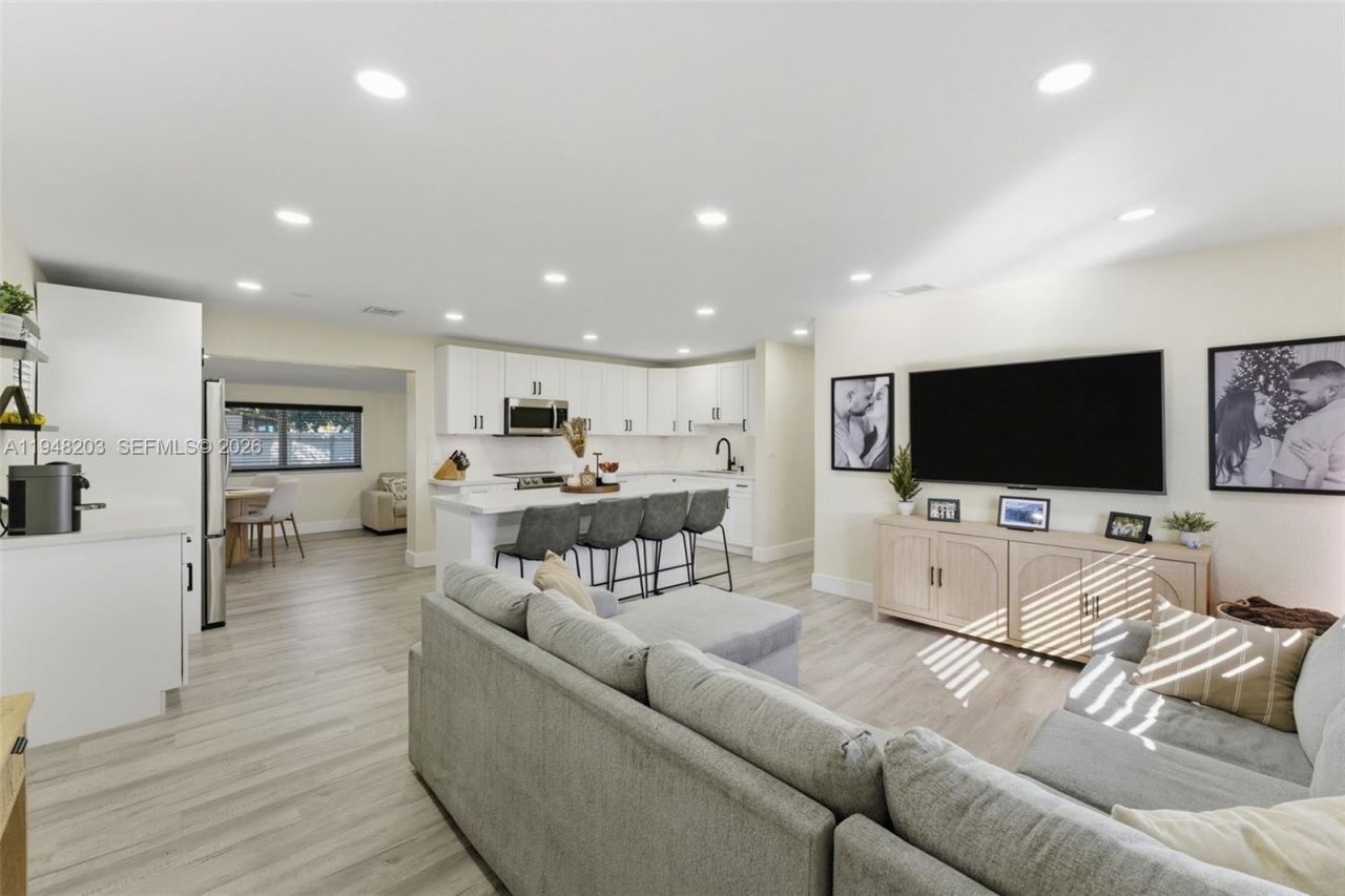 11065 SW 52nd Dr, Miami, FL 33165 Photo