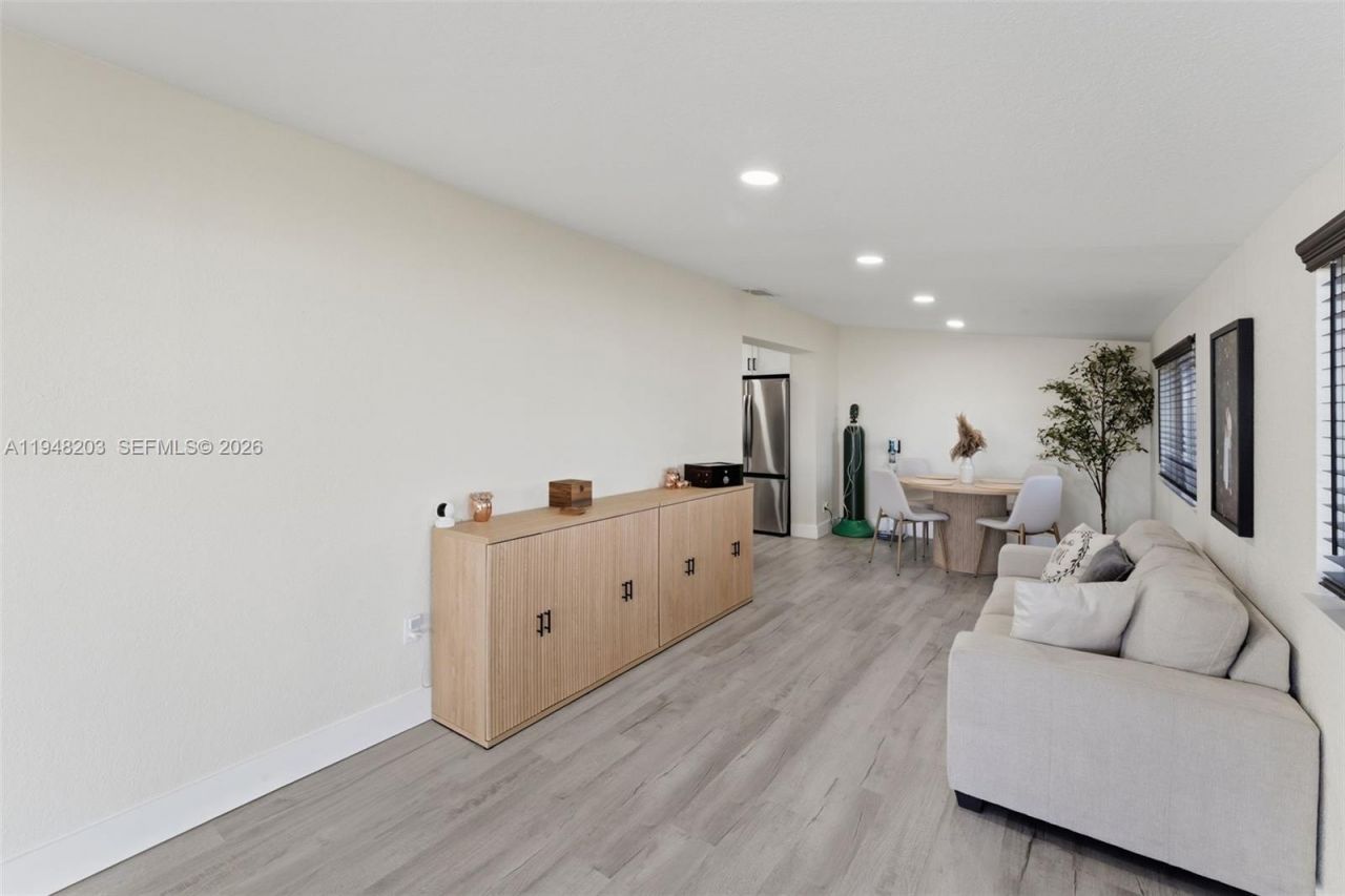 11065 SW 52nd Dr, Miami, FL 33165 Photo