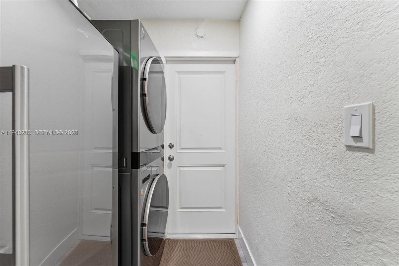 11065 SW 52nd Dr, Miami, FL 33165 Photo