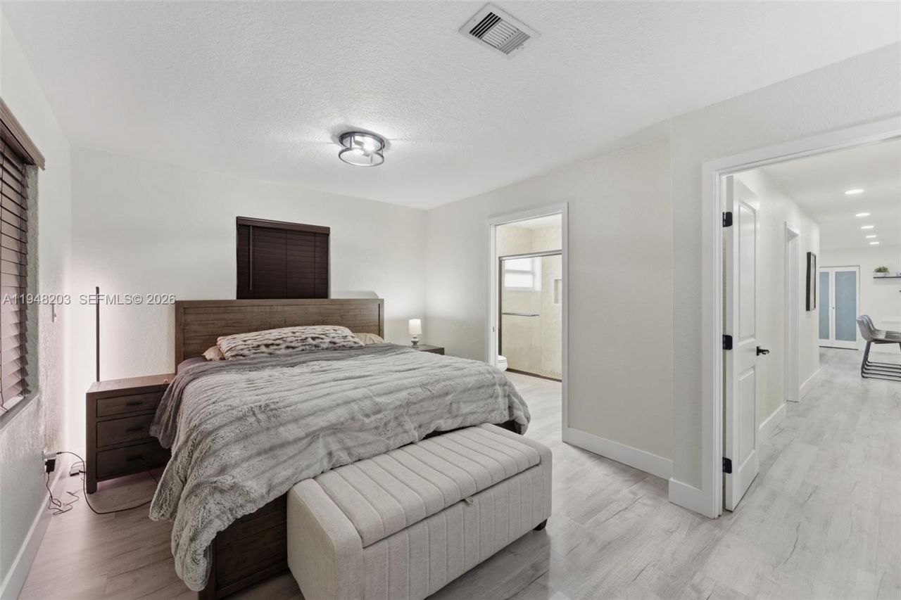 11065 SW 52nd Dr, Miami, FL 33165 Photo