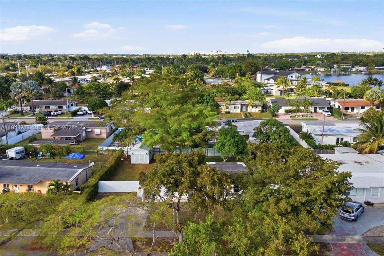 11065 SW 52nd Dr, Miami, FL 33165 Photo