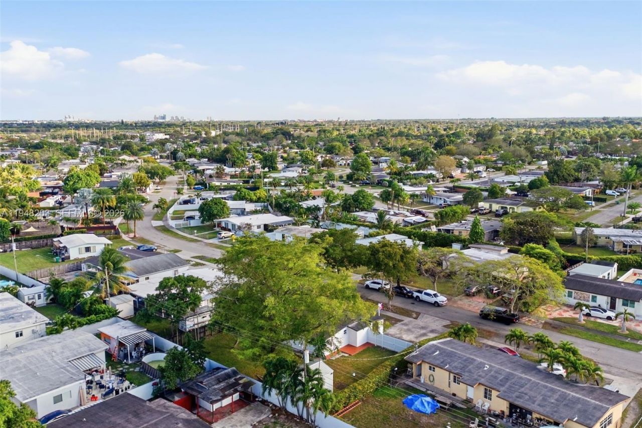 11065 SW 52nd Dr, Miami, FL 33165 Photo