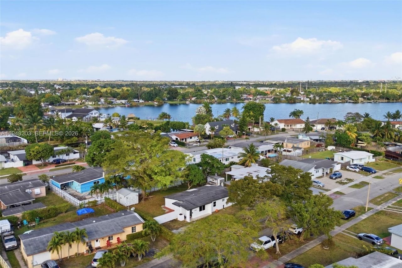 11065 SW 52nd Dr, Miami, FL 33165 Photo