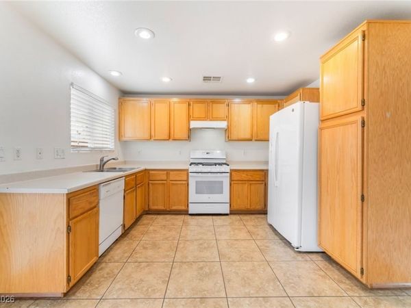 10667 April Rose Court, Las Vegas, NV 89135