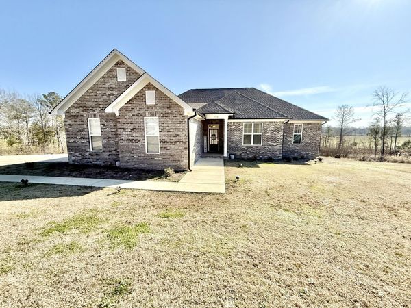 170 CR 1445, Mooreville, MS 38857