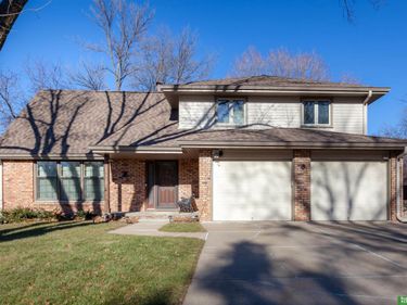 13818 Marinda Circle, Omaha, NE 68144