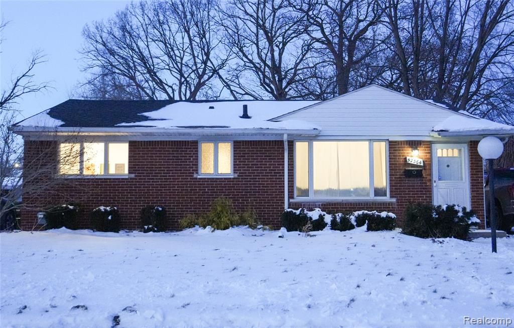 32564 Hazelwood Street, Westland, MI 48186 Main Photo