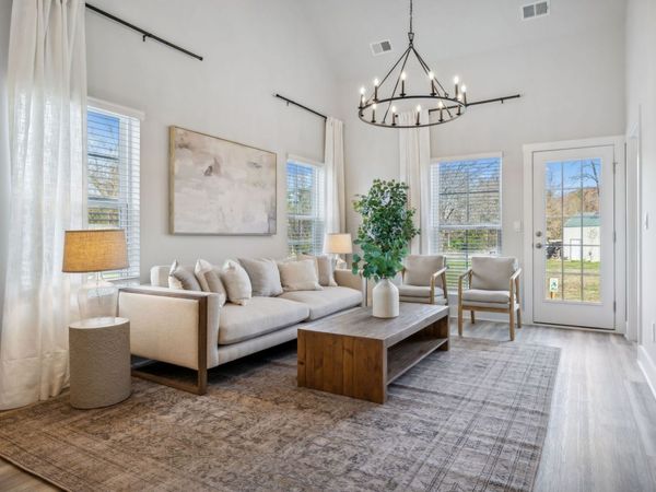 533 Tulip Springs Rd, Hermitage, TN 37076