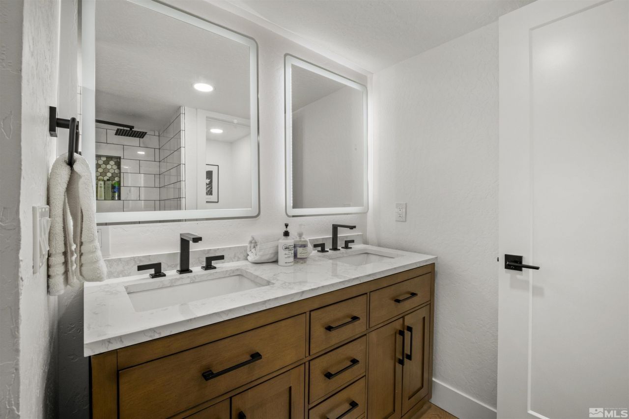 945 Harold, Unit 20, Incline Village, NV 89451 Photo