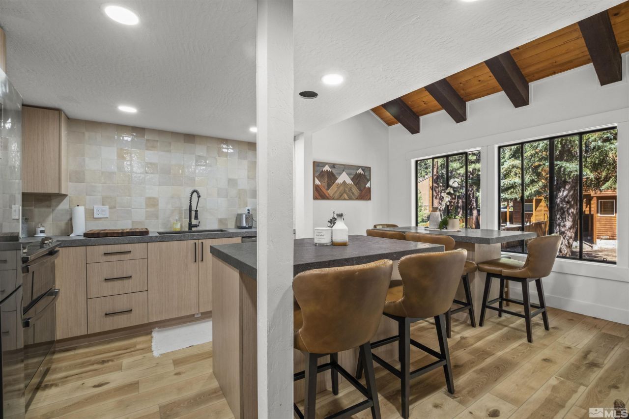 945 Harold, Unit 20, Incline Village, NV 89451 Photo