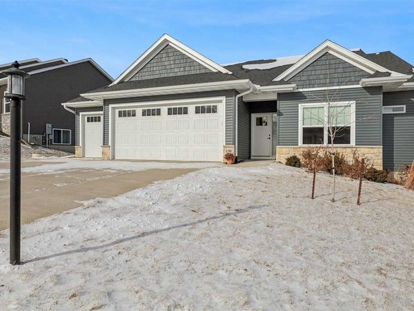 1310 E Gable Way, Tiffin, IA 52340