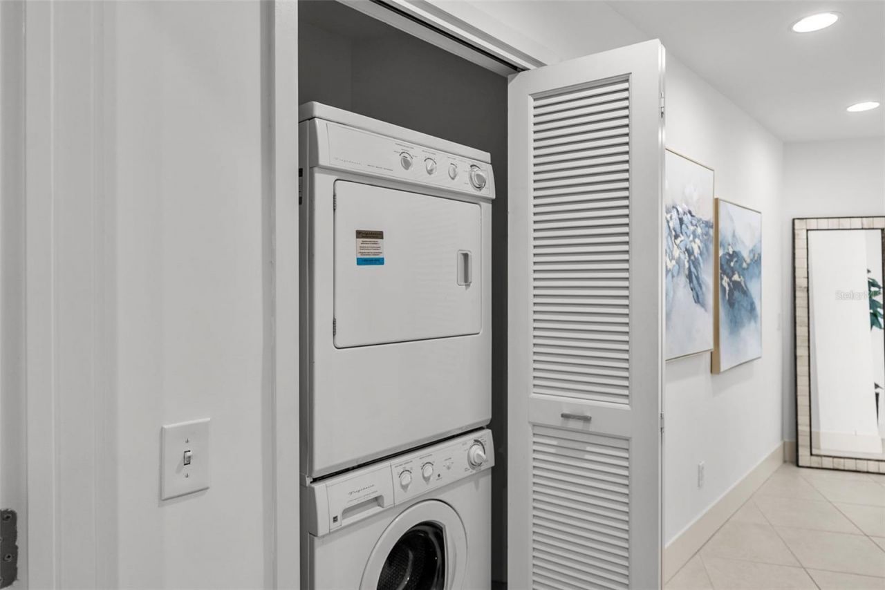 175 1st Street S, Unit 1604, Saint Petersburg, FL 33701 Photo