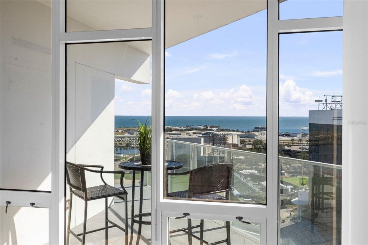 175 1st Street S, Unit 1604, Saint Petersburg, FL 33701 Photo